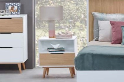 Mesa de Cabeceira EXCLUSIVE com 1 vão e 1 gaveta